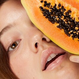 Superfruit Giver glød + eksfoliere - Papaya + C-vitamin